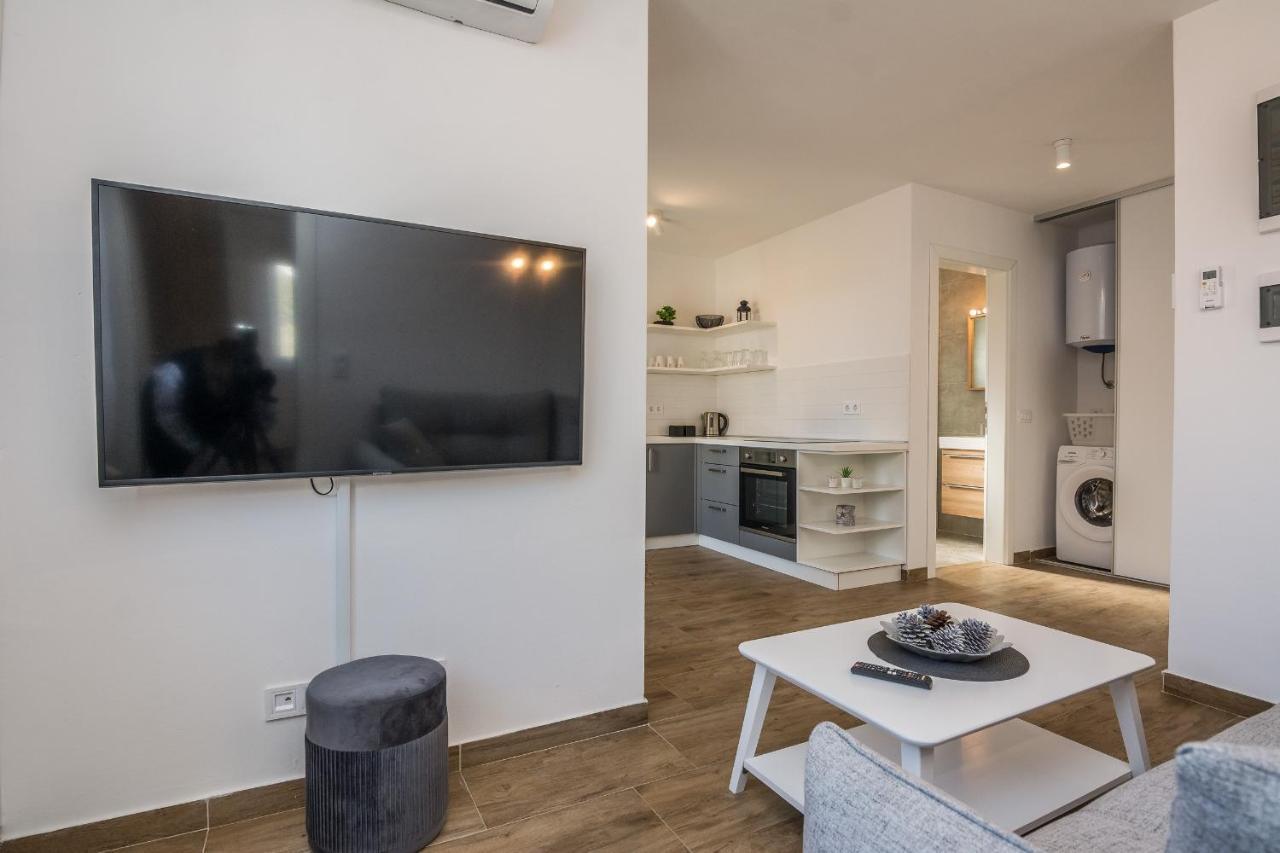 ויר Apartments Pejakovic מראה חיצוני תמונה