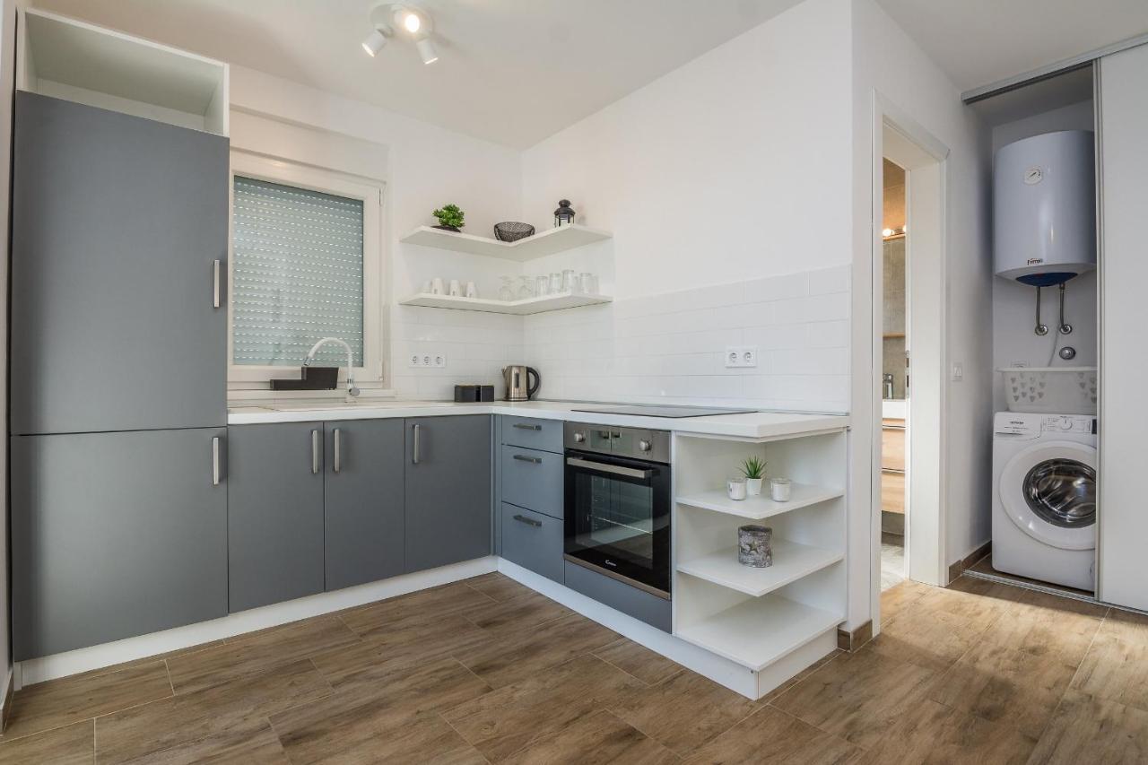 ויר Apartments Pejakovic מראה חיצוני תמונה