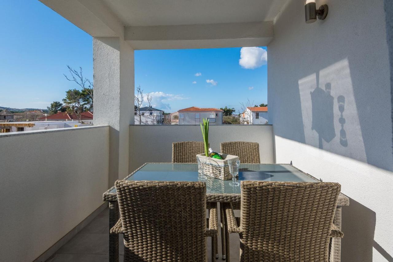ויר Apartments Pejakovic מראה חיצוני תמונה